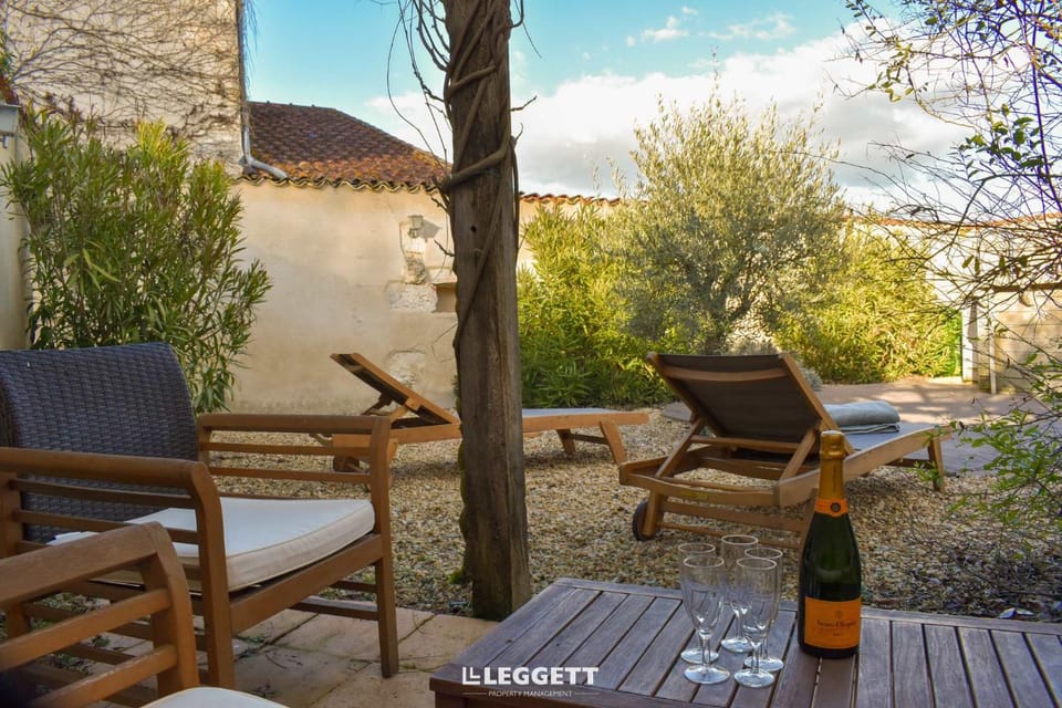 Family break in Perigord swimming pool and green tourism House in Nouvelle-Aquitaine