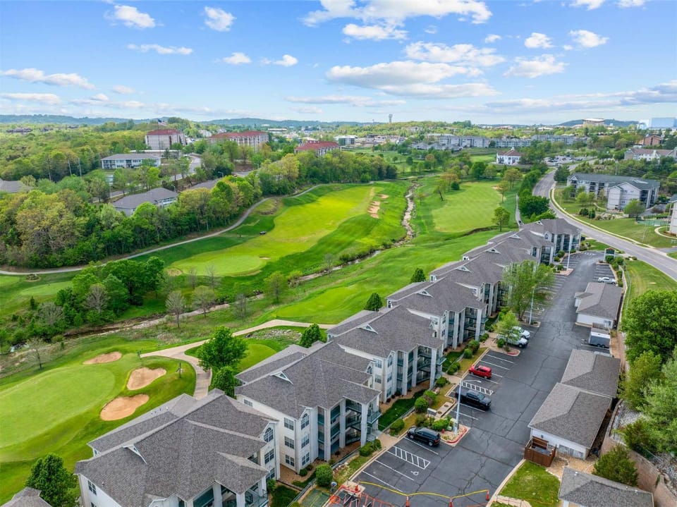 Family Retreat on the Fairways House in Branson