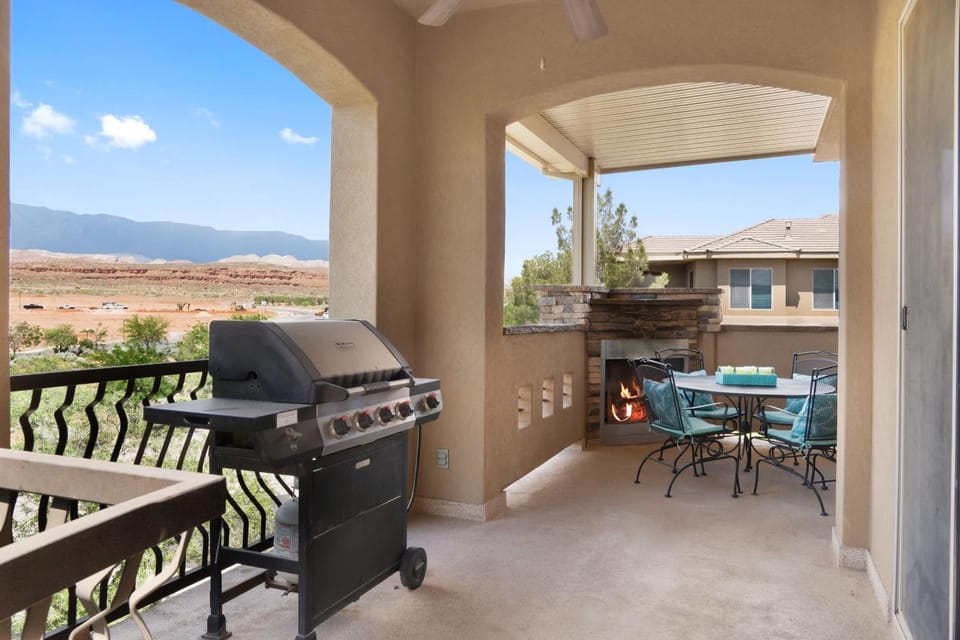 The View - Resort Amenities & Epic Views House in Washington