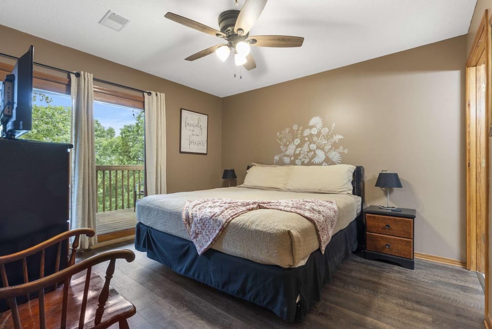 Vacay N Stay - Quiet Community Near Branson House in Table Rock Lake
