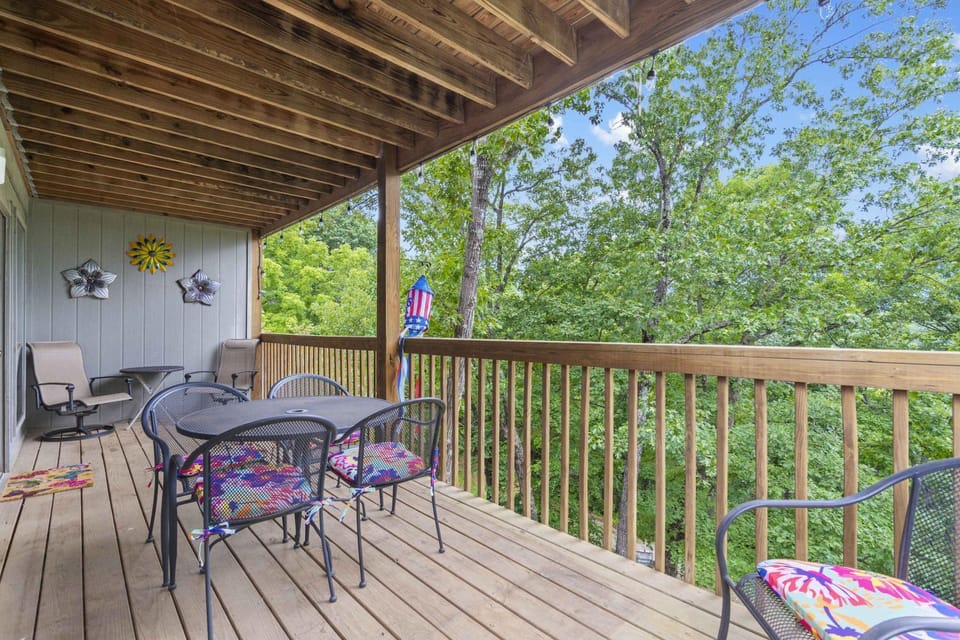 Vacay N Stay - Quiet Community Near Branson House in Table Rock Lake