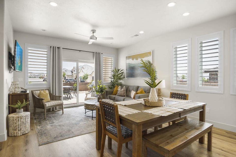 Happy Hawaiian Themed Condo House in Washington