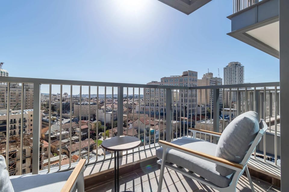 Savyon View - 1 BDR By Isrentals House in Jerusalem