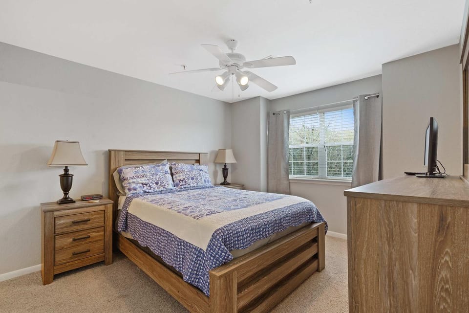 Valley View Retreat - Holiday Hills Branson Golf Resort Outdoor Pools House in Ozark Mountains