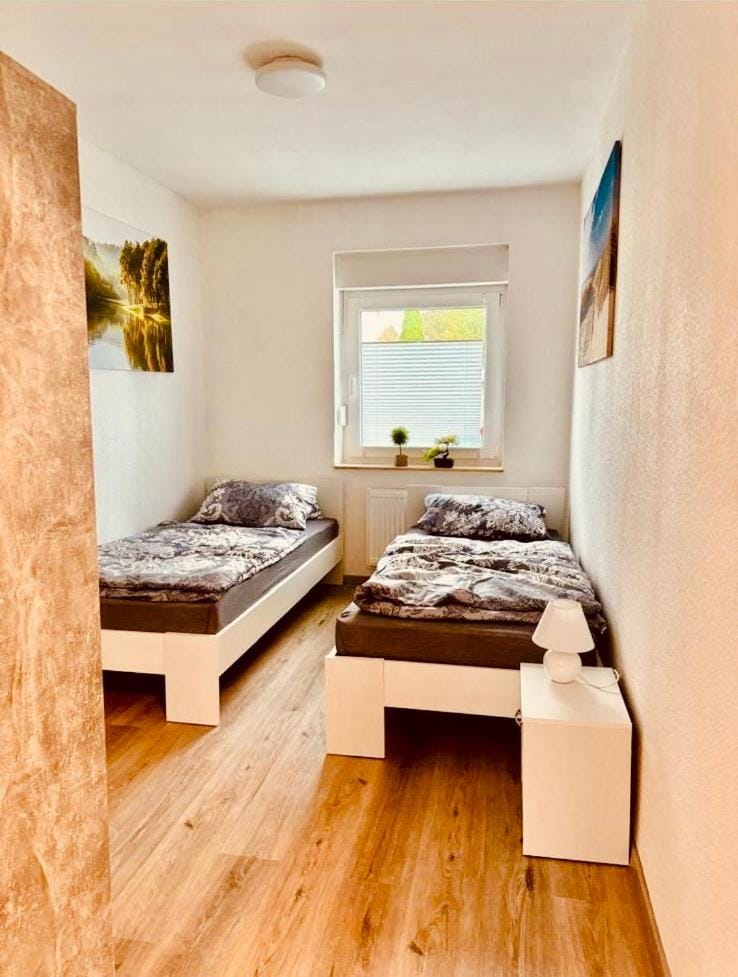 50 qm Wohnung mit Wohnküche, 2 Schlafzimmern und Bad-WC Apartment in Essen