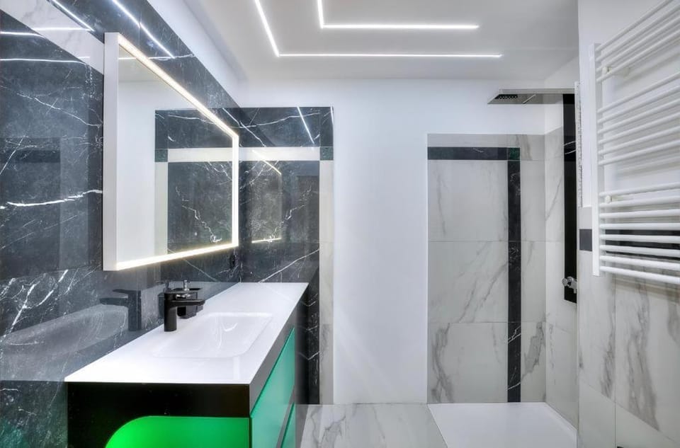 Shower, Bathroom