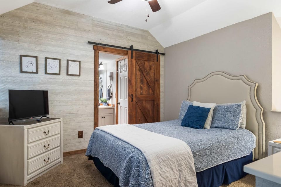 Scenic Spot Vacation Property House in Branson