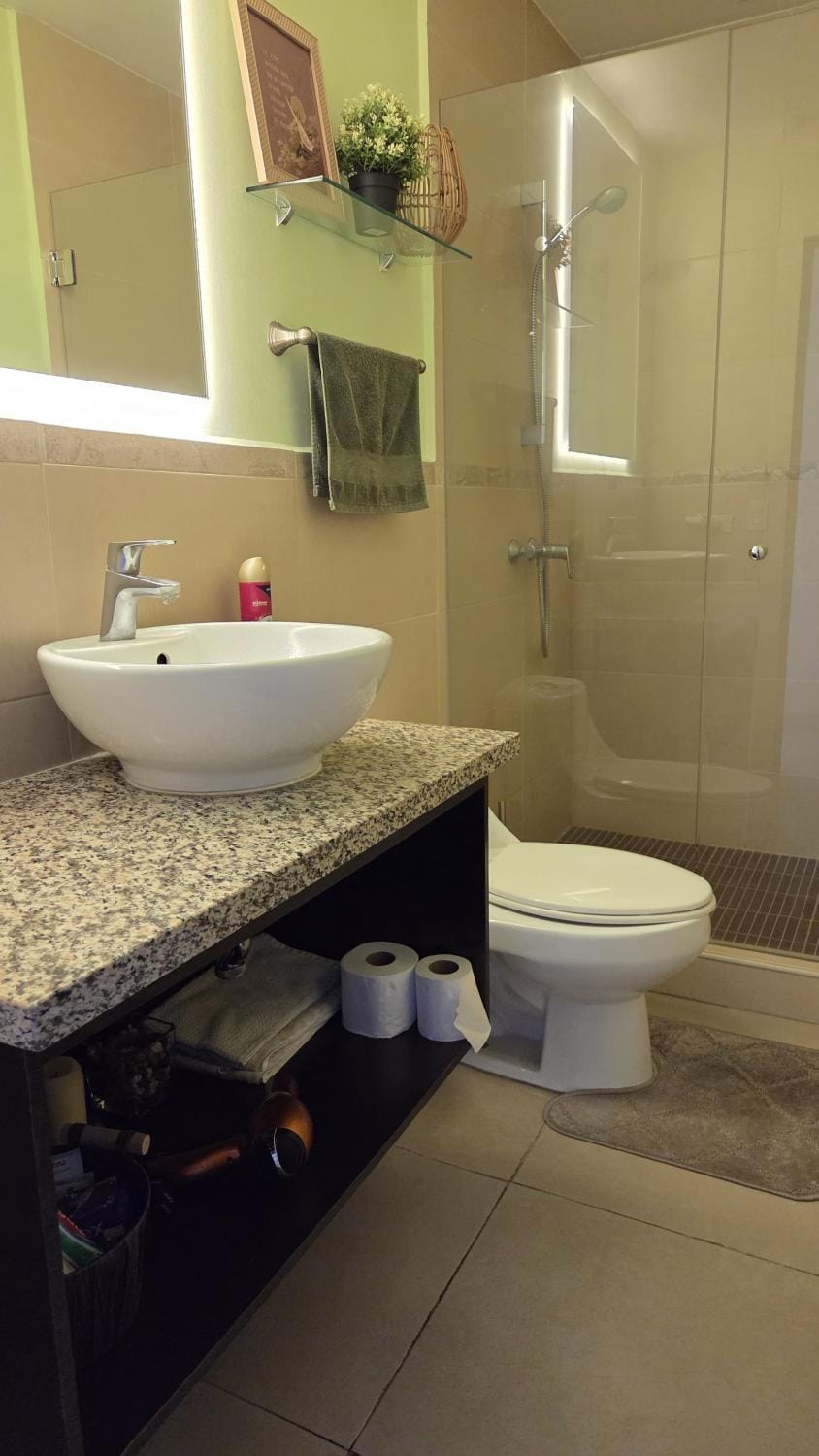 Shower, Toilet, Bathroom