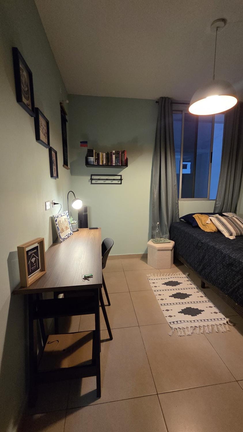 Photo of the whole room, Seating area, Bedroom