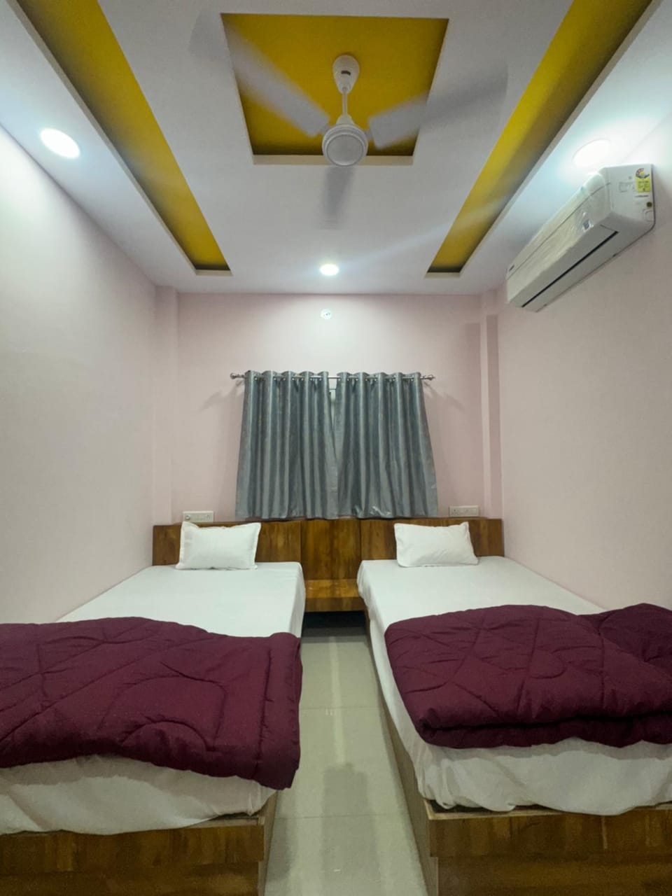 Hotel Rudrason Near Mahakaleshwar Temple, Ujjain Hotel in India