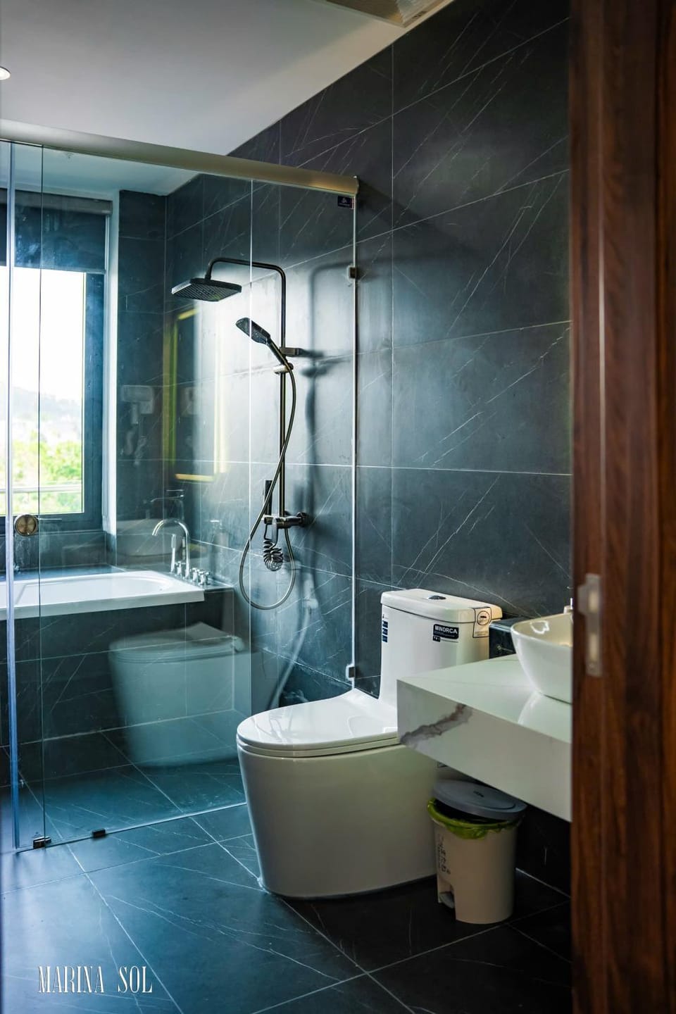 Shower, Toilet, Bath