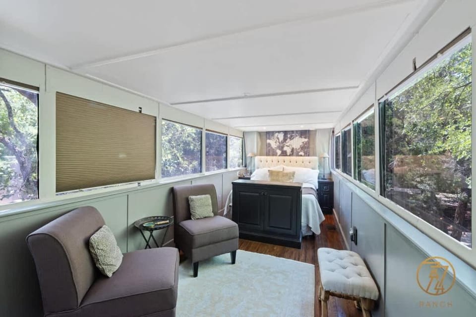 The Aspen Unit Villa in Austin