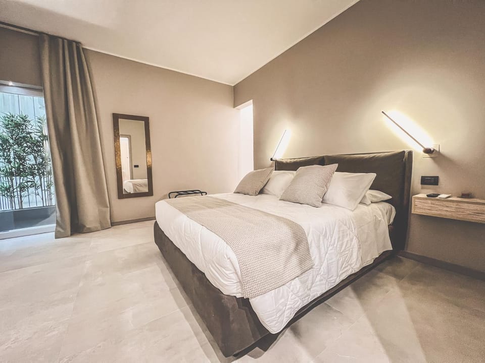 Bed, Bedroom