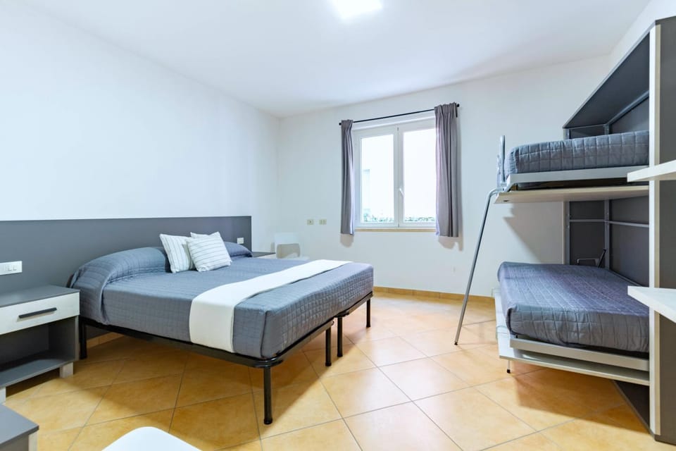 Bed, Photo of the whole room, Bedroom, bunk bed