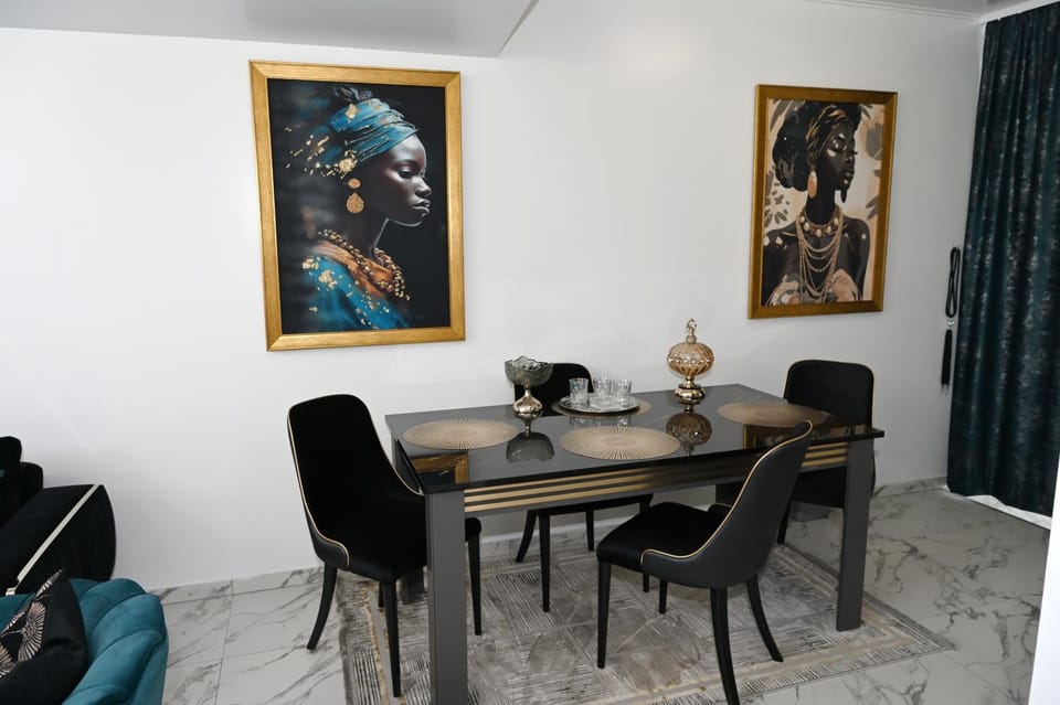 Living room, Decorative detail, Seating area, Dining area