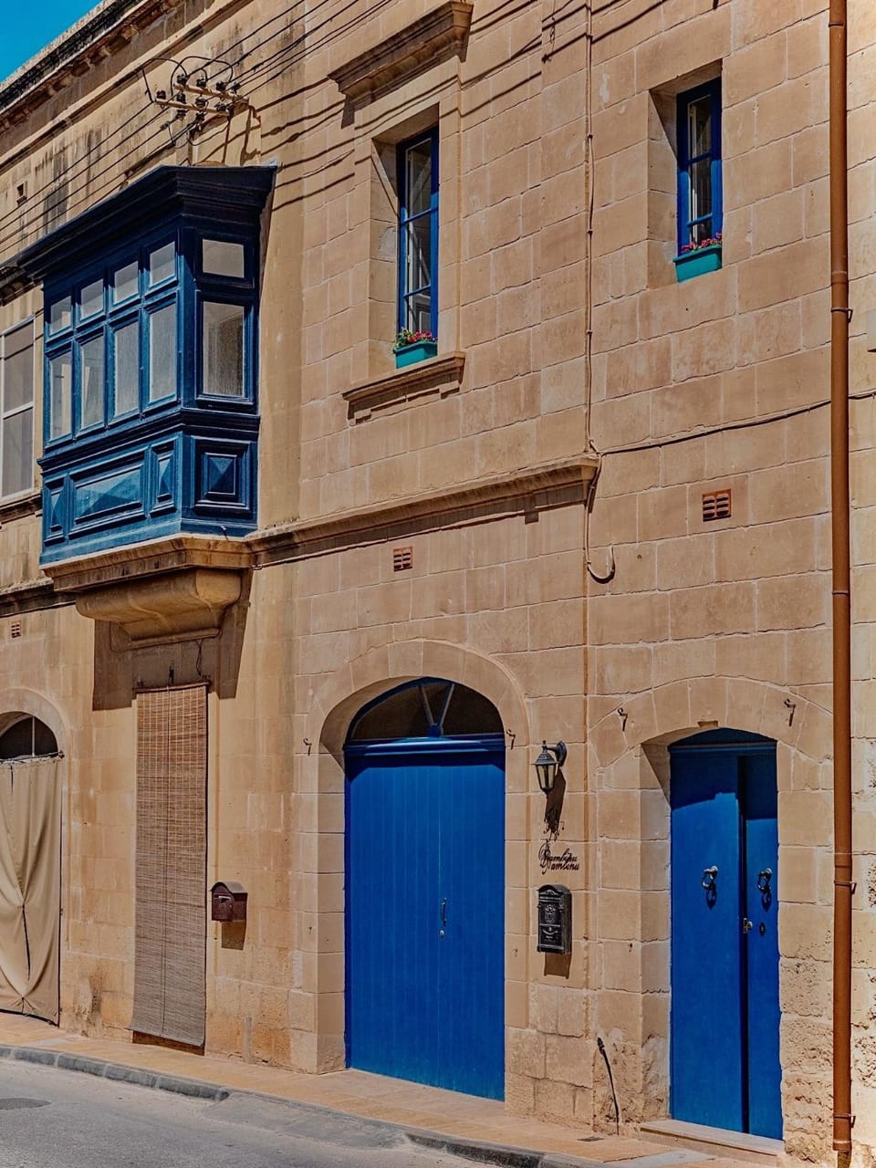 Property building, Day