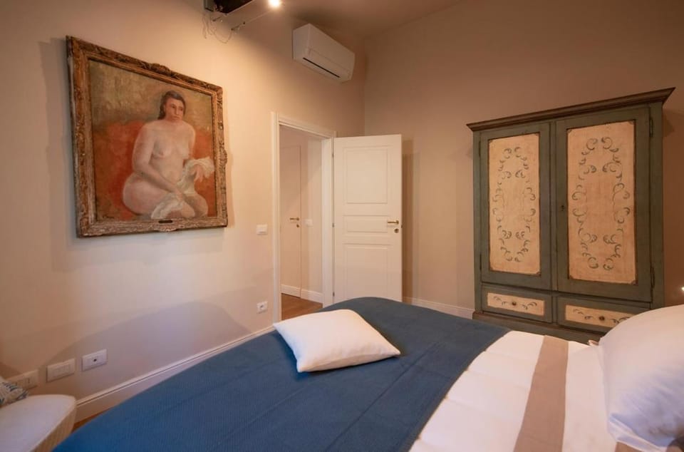 Bed, Bedroom, air conditioner