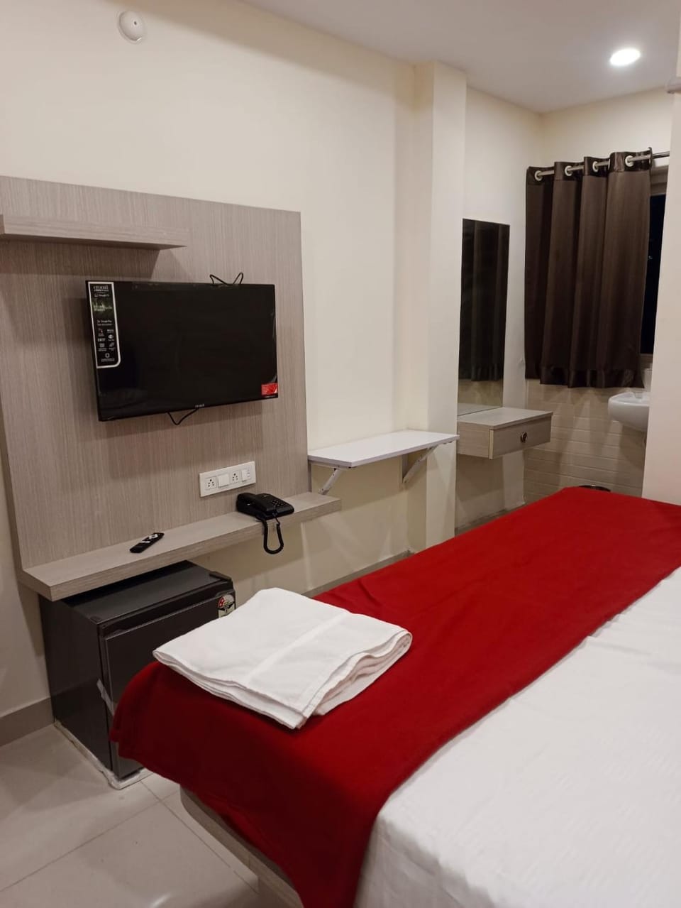 Sahasra Sree Suites Inn Bed and Breakfast in Hyderabad