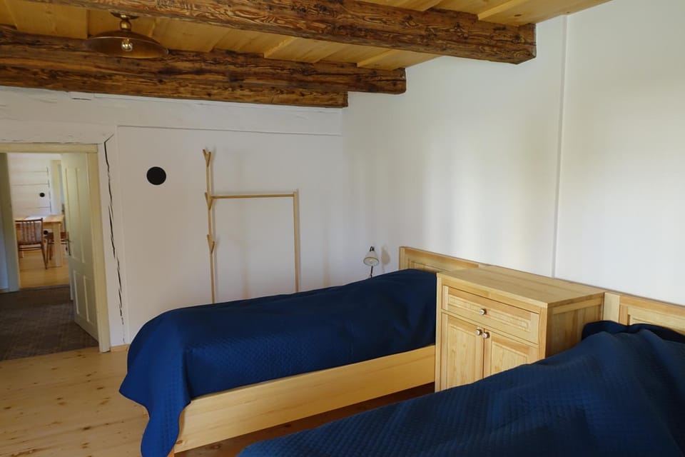 Bed, bunk bed
