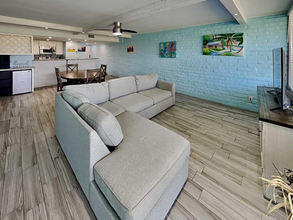 Sandy Shores Apartment in Port Aransas