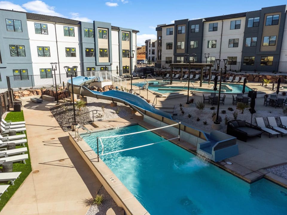 Sunset Ridge - Stay for 18 House in Washington