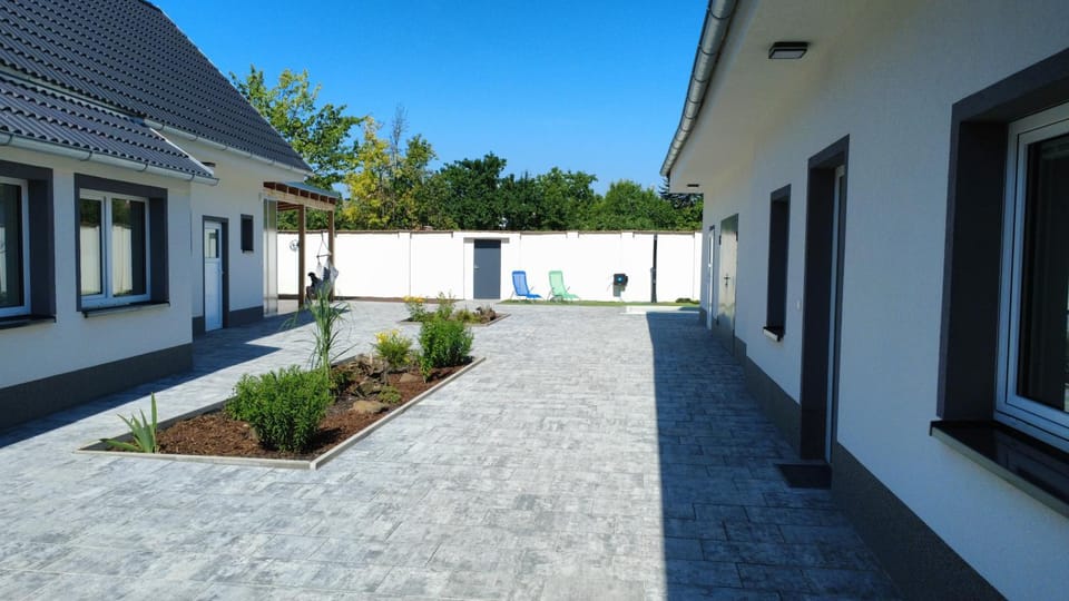Inner courtyard view