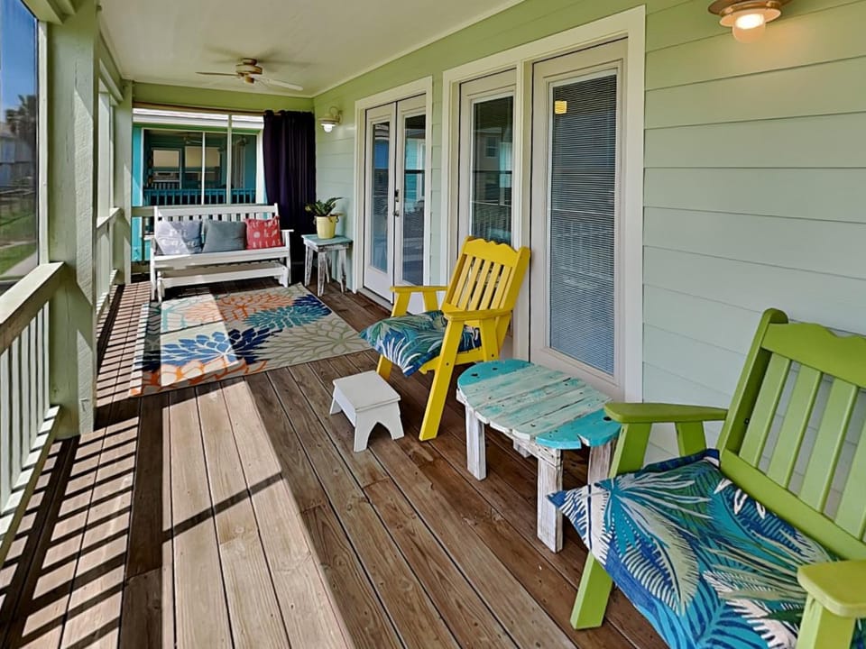 Balcony/Terrace, Seating area, furniture