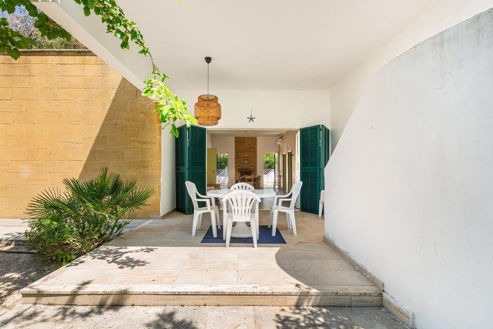 Patio, Dining area
