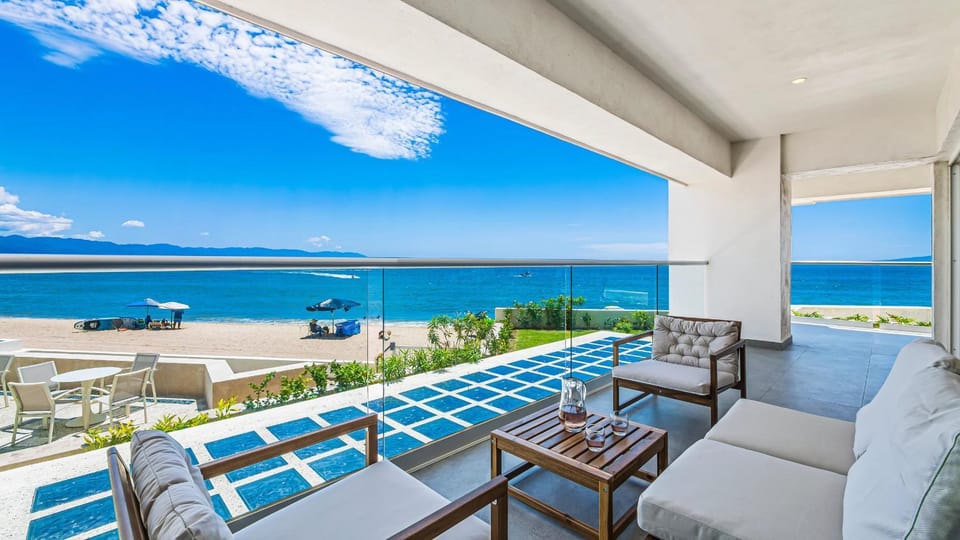 Patio, Day, View (from property/room), Balcony/Terrace, Living room, Seating area, Dining area, Pool view, Swimming pool, sunbed
