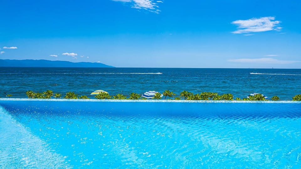 Day, Pool view, Sea view, Swimming pool, Swimming pool
