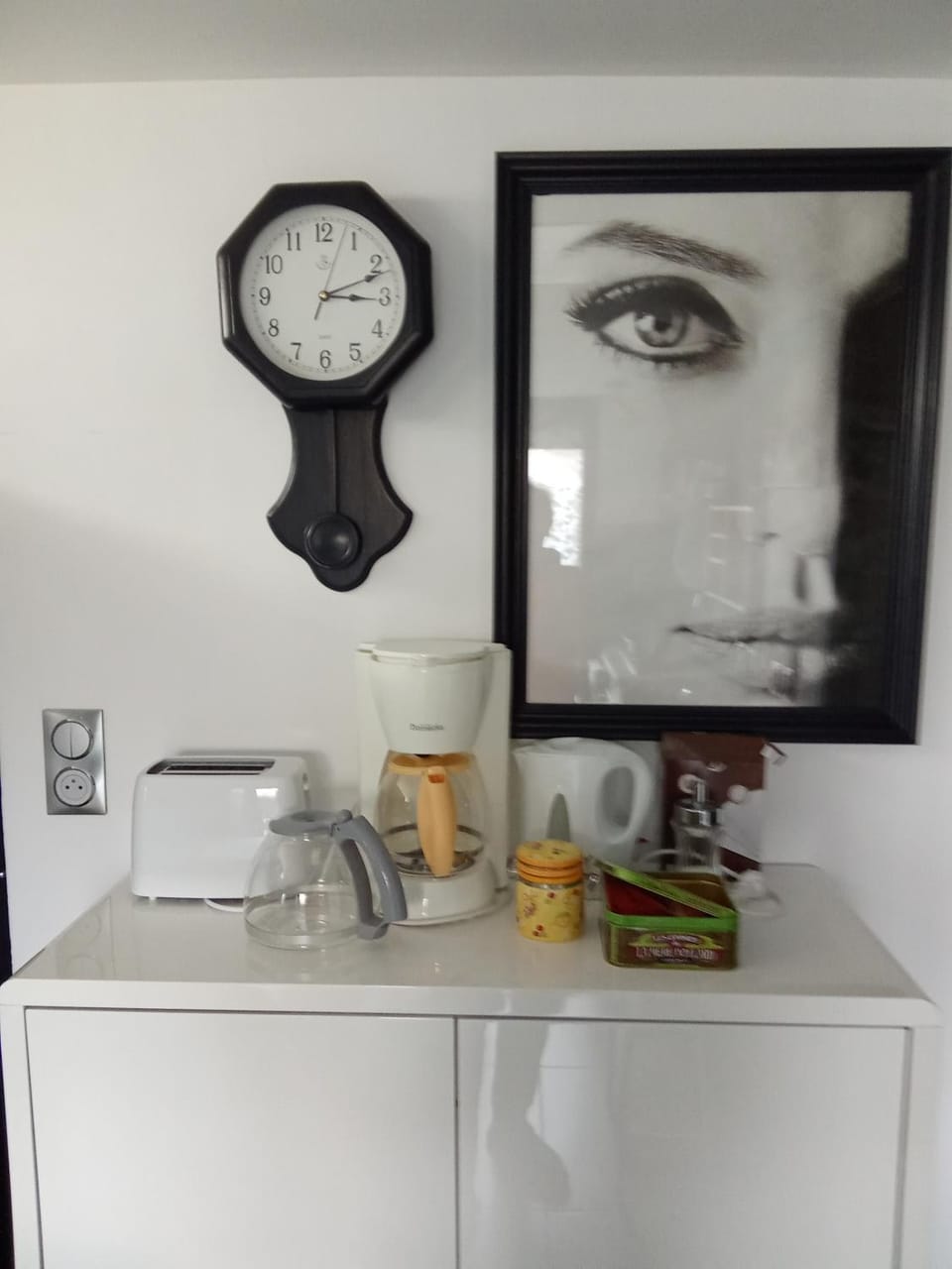 Coffee/tea facilities