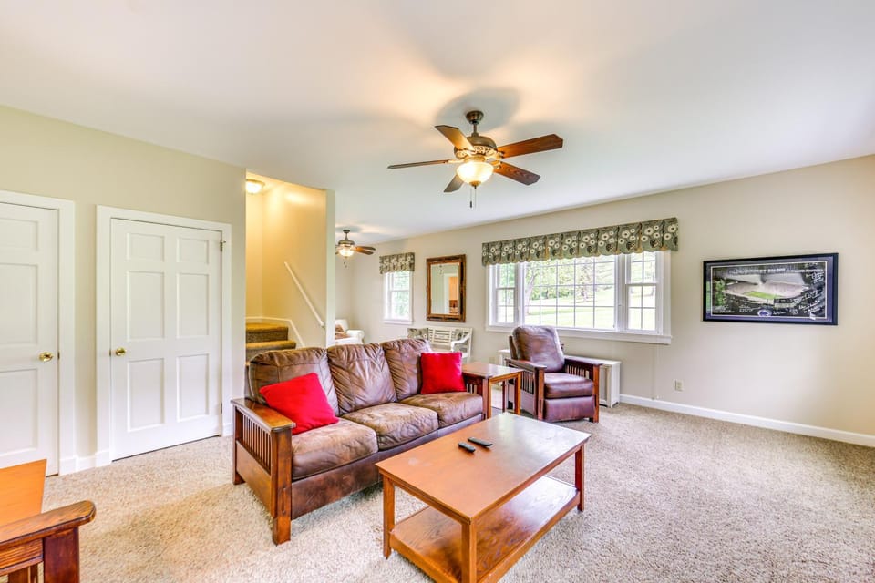 Golf Course On-Site: Spacious Hollidaysburg Home! House in Allegheny River