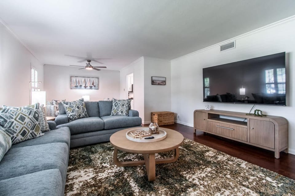 Coral Cove on Ocean View House in Nueces County