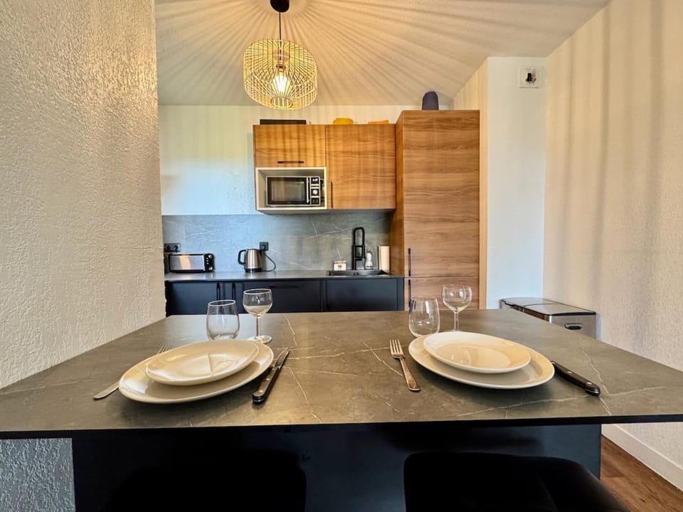 Jolie 2P, Piscine, Garage Apartment in Mougins