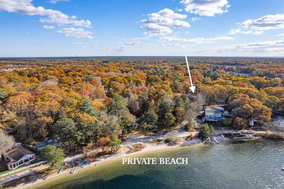 Cappawack Cottage - Firepit & Private Beach Nearby House in Mashpee