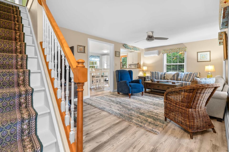 Summersea - Charming 4 BDR in Golf Community House in New Seabury