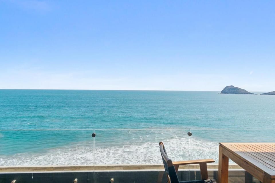 Spectacular Ocean View with Homeoffice Space Apartment in Mazatlan