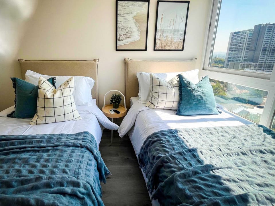 HOM I Mall Plaza Egaña I Metro Cercano I Smart Tv Apartment in Las Condes