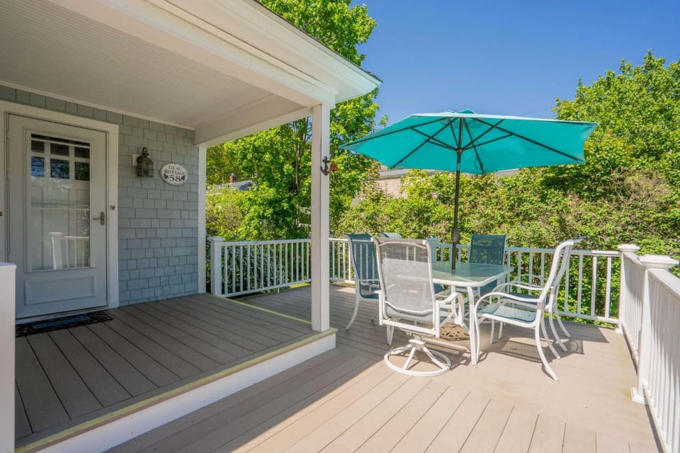10-Min Walk to Beach - Huge Deck - Near Downtown House in Ogunquit