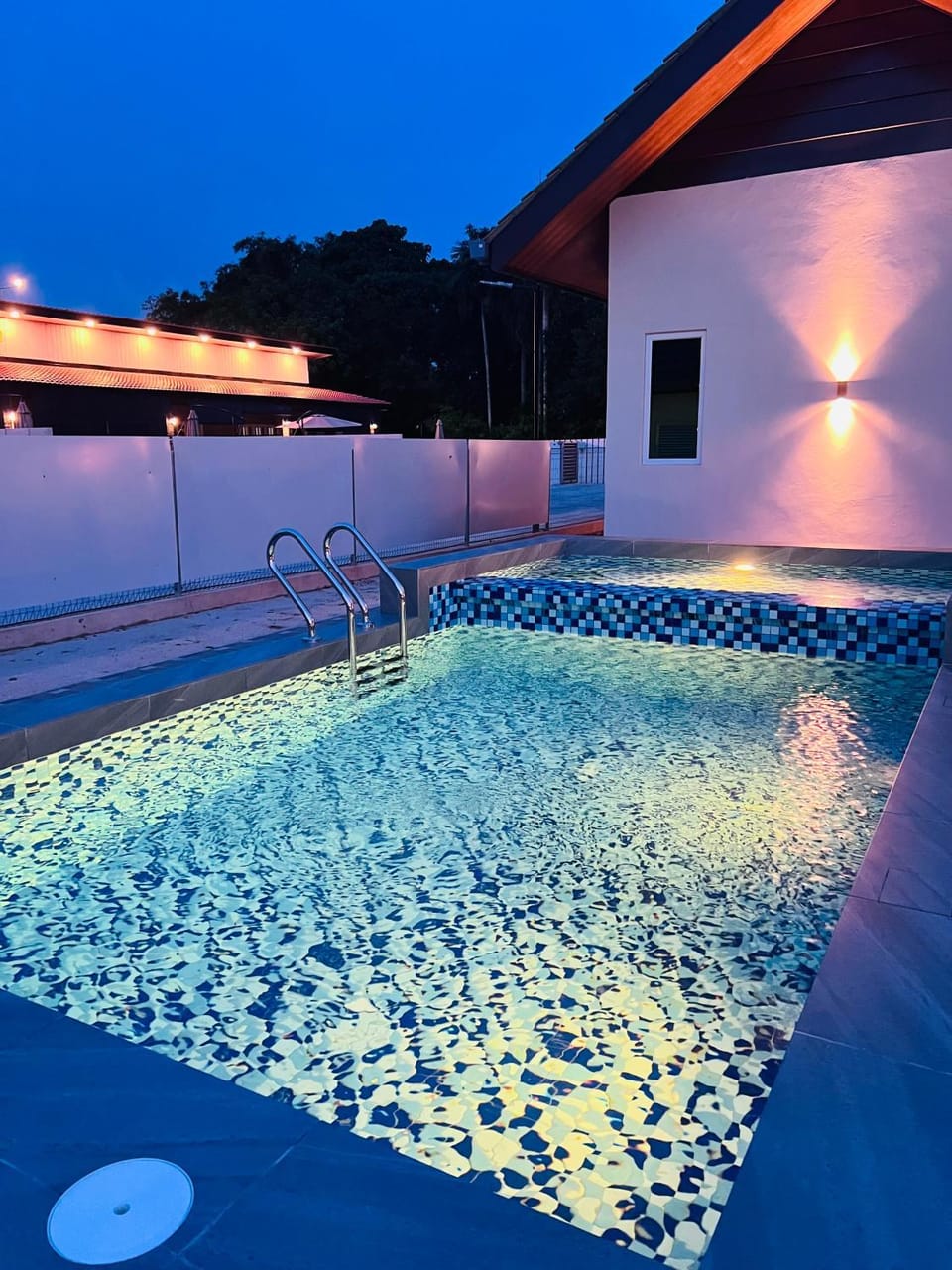 Bungalow D'CENANG II - Private Pool 4 Bedrooms Villa in Kedah