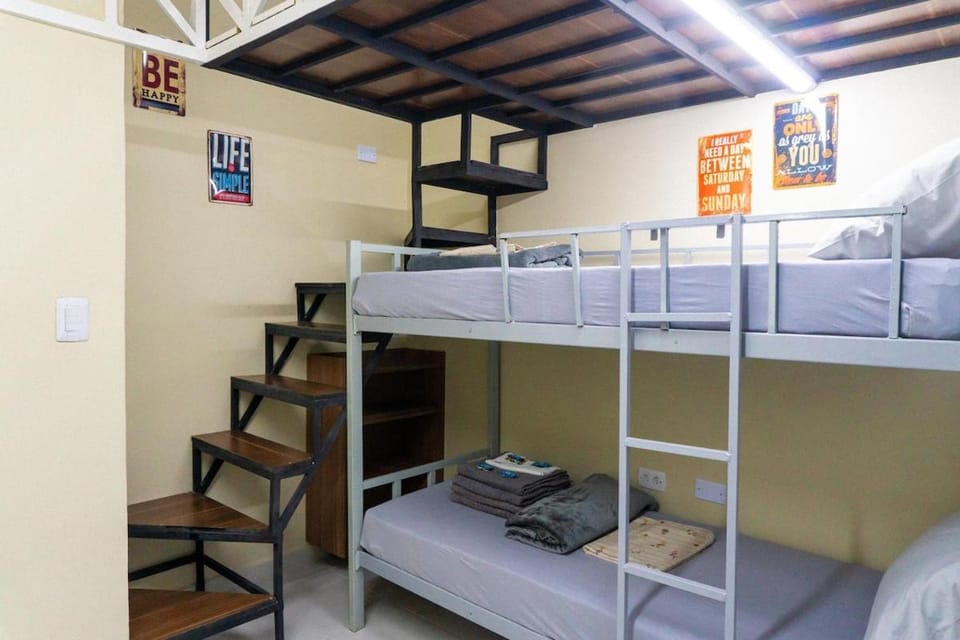 Bed, Photo of the whole room, Bedroom, bunk bed