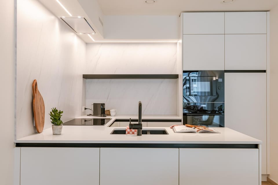 Kitchen or kitchenette