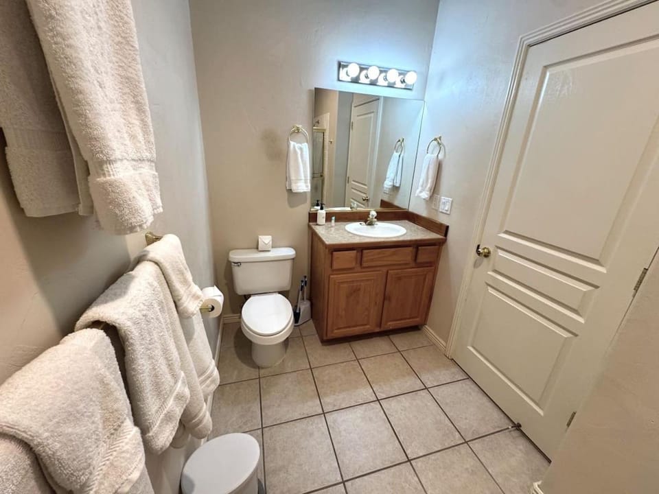 Toilet, Bathroom