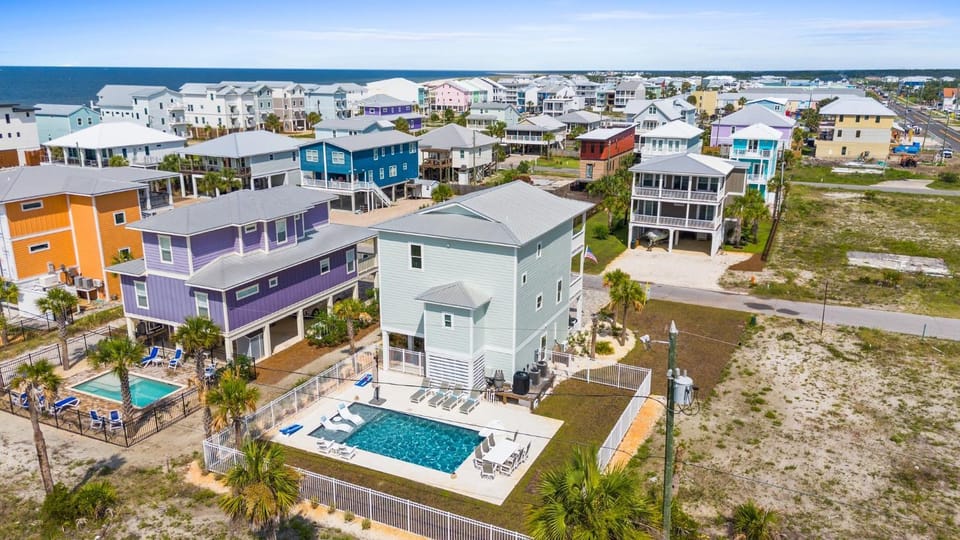 Property building, Swimming pool