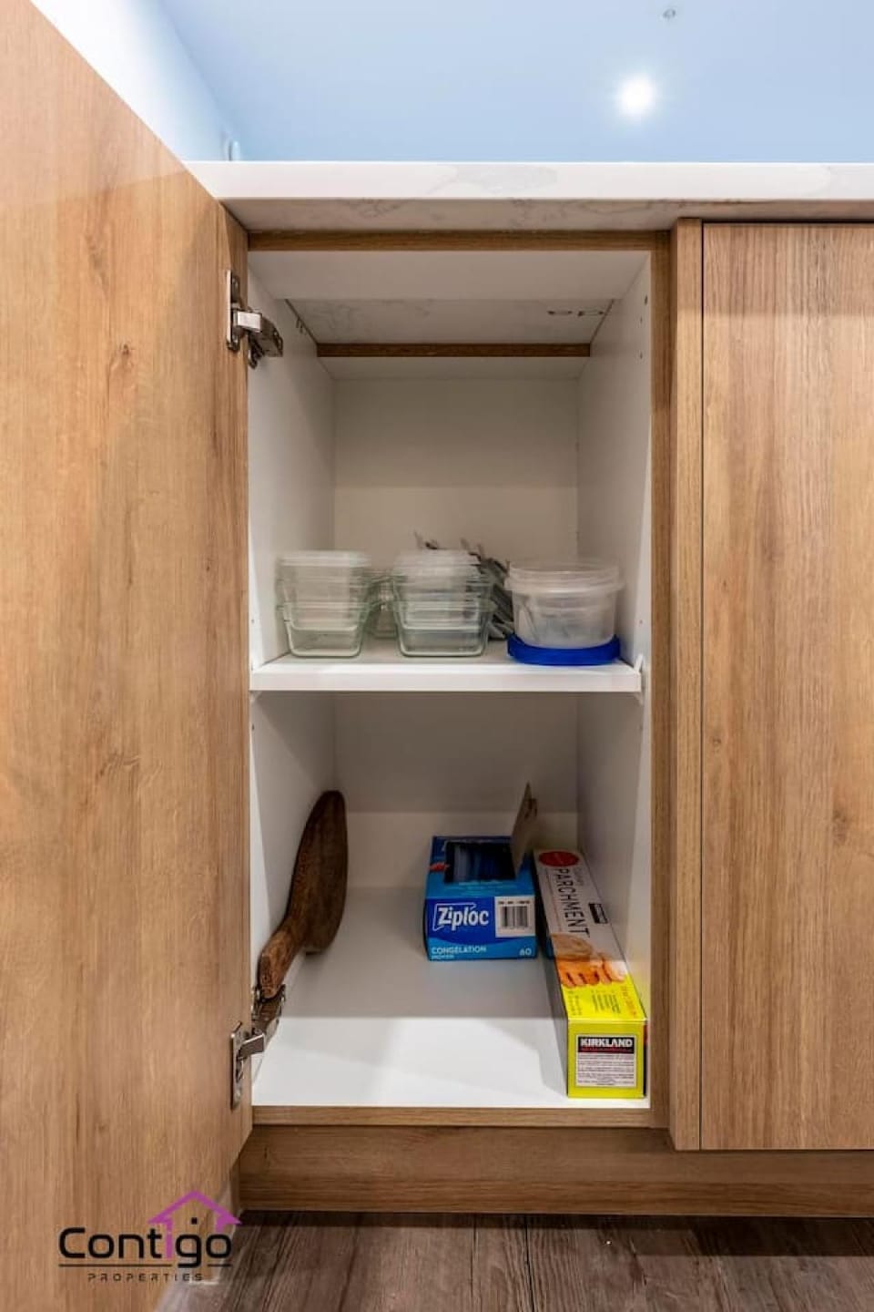 Kitchen or kitchenette, safe, wardrobe