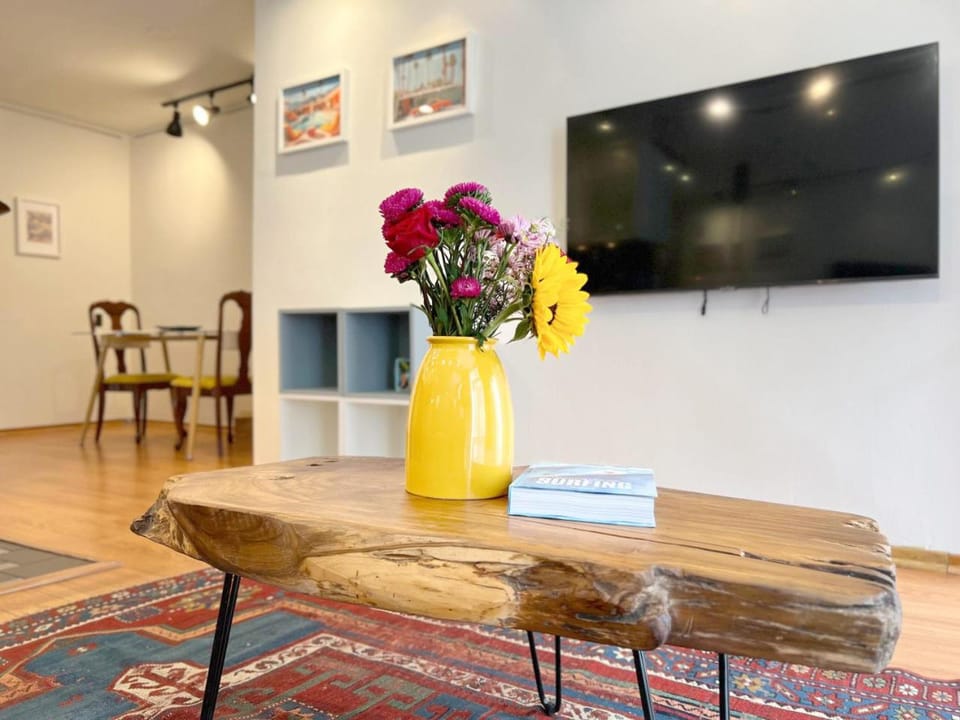 TV and multimedia, Dining area