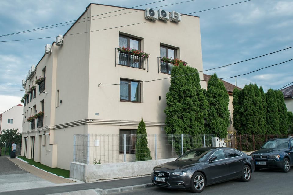 Gorgeous Villa Bed and Breakfast in Cluj-Napoca