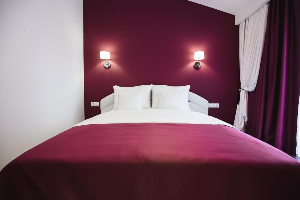 Bed, Photo of the whole room