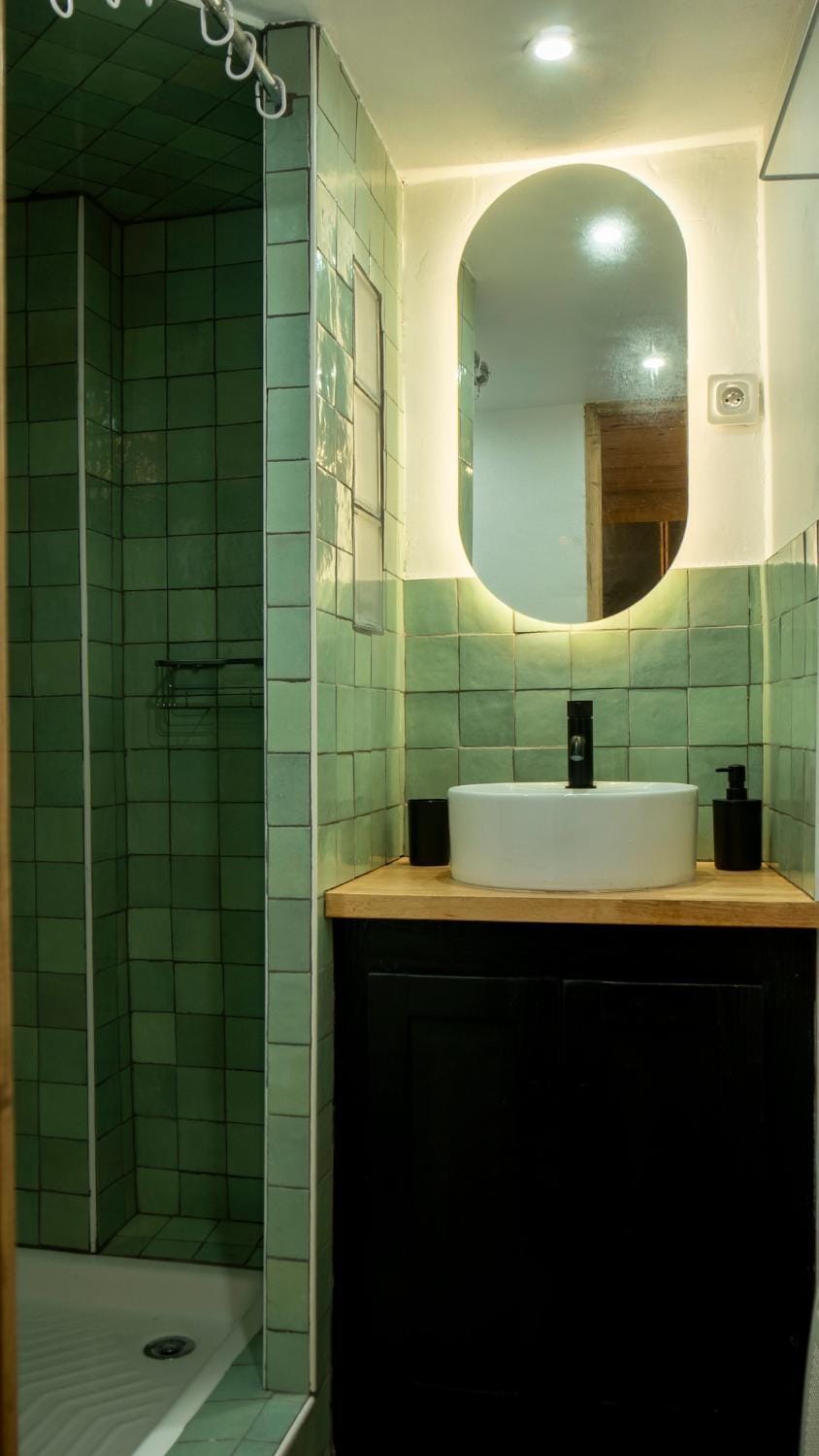 Shower, Bathroom