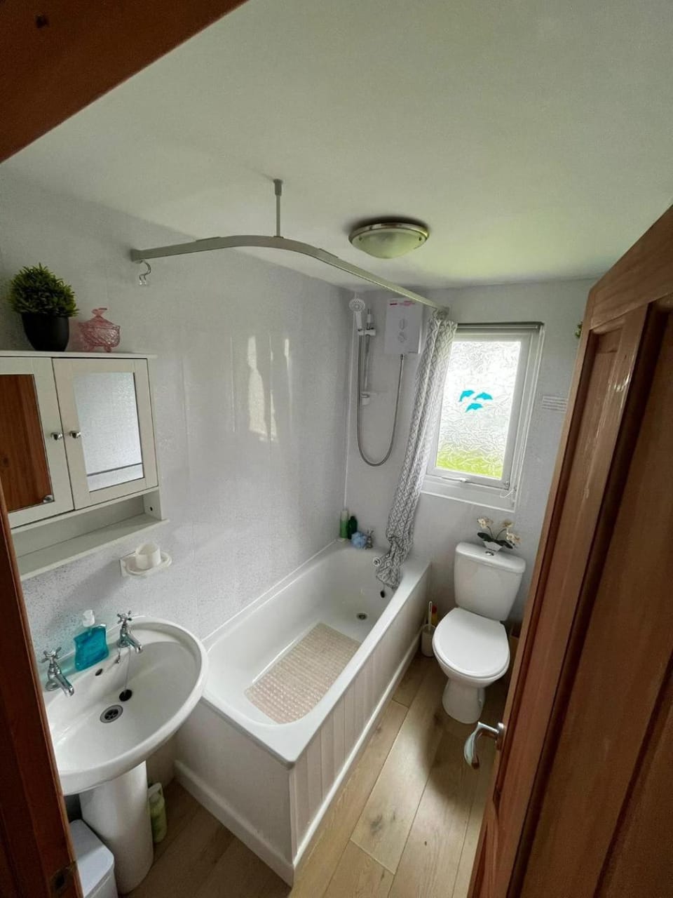 Le Chalet III Apartment in Wales